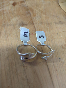 Hug ring