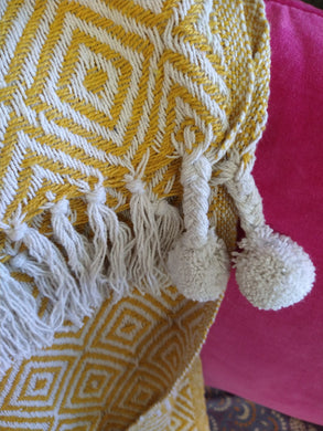 Yellow recycled cotton woven throw